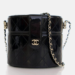 Chanel: Чёрный клатч 