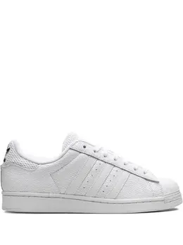 adidas: Белые кроссовки  Superstar ADV