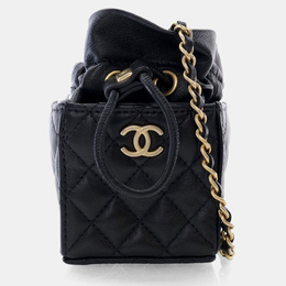 Chanel: Чёрная сумка 