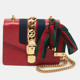 Gucci: Красная сумка  Sylvie