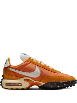 Nike: Оранжевые кроссовки  Waffle Racer