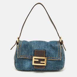 Fendi: Голубая сумка  Baguette
