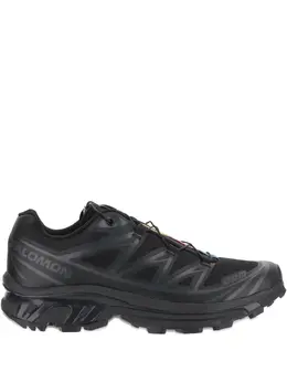 Salomon: Чёрные кроссовки 