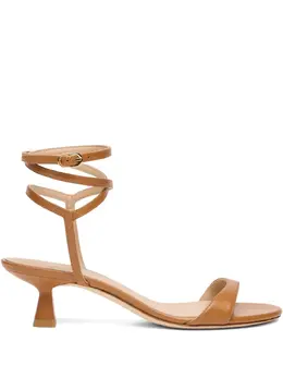 Stuart Weitzman: Светлые сандалии 