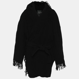 Balenciaga: Чёрное пальто 