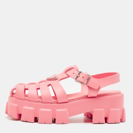 Prada: Розовые сандалии 