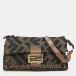 Fendi: Коричневая сумка  Baguette