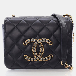 Chanel: Чёрная сумка 
