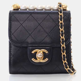 Chanel: Чёрный клатч 