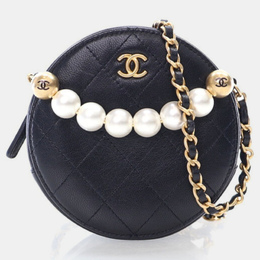 Chanel: Чёрный клатч 