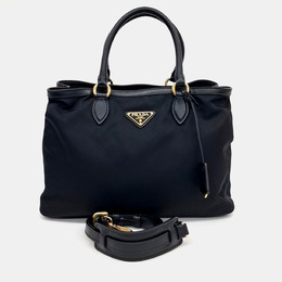 Prada: Чёрная сумка-шоппер 