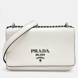 Prada: Белая сумка 