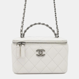 Chanel: Белая сумка 