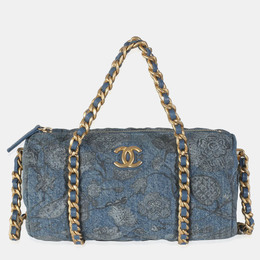 Chanel: Голубая сумка 