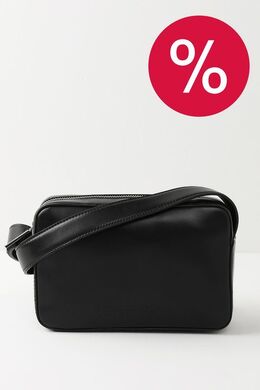 Calvin Klein: Сумка 