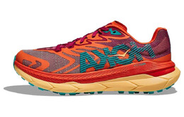 Hoka One One: Красные кроссовки 
