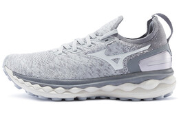 Mizuno: Кроссовки 