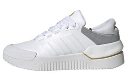 Adidas: Белые кроссовки 