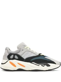 adidas YEEZY: Многоцветные кроссовки  Yeezy Boost 700