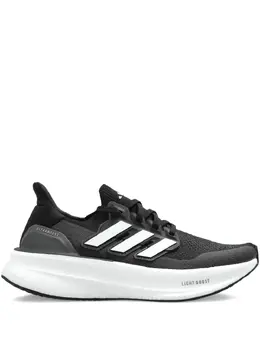 adidas: Чёрные кроссовки  UltraBoost