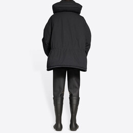 Balenciaga: Чёрная куртка 