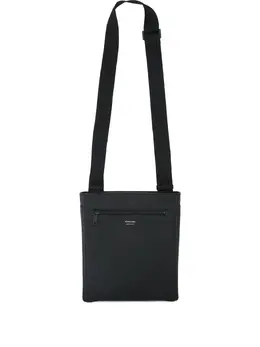Ferragamo: Чёрная сумка 