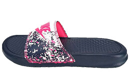 Nike: Чёрные шлёпанцы  Benassi JDI
