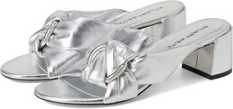 Stuart Weitzman: Серебристые сандалии 