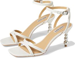Badgley Mischka: Белые сандалии 