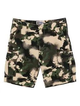 A BATHING APE®: Зелёные шорты 