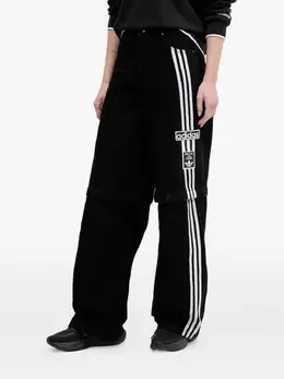 adidas: Джинсы  Stripes в полоску