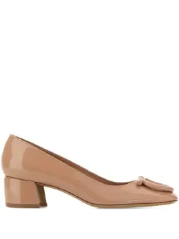 Ferragamo: Светлые туфли 