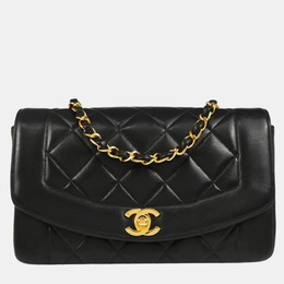 Chanel: Чёрная сумка 