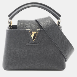 Louis Vuitton: Чёрная сумка на руку 