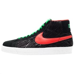 Nike: Чёрные кроссовки  Blazer