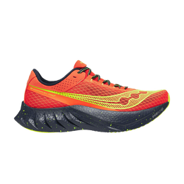 Saucony: Оранжевые кроссовки  Endorphin Pro