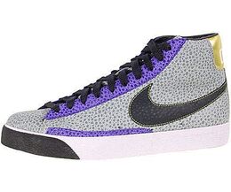 Nike: Серые кроссовки  Blazer Mid Premium