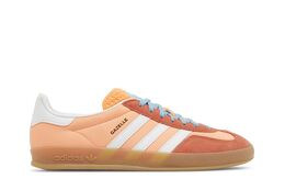 Adidas: Оранжевые кроссовки  Gazelle Indoor