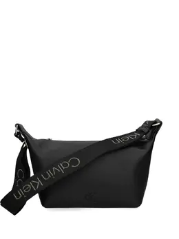 Calvin Klein: Чёрная сумка через плечо 