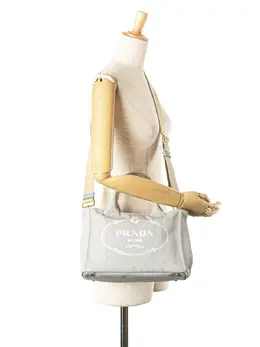 Prada Pre-Owned: Серая сумка 