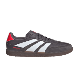 Adidas: Белые кроссовки  Predator