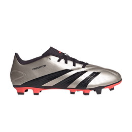 Adidas: Яркие кроссовки  Predator