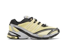 Adidas: Жёлтые кроссовки  Supernova