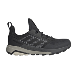 Adidas: Чёрные кроссовки  Terrex