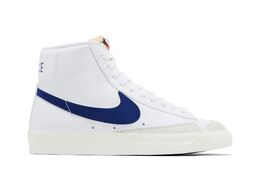 Nike: Белые кроссовки  Blazer Mid 77 Vintage