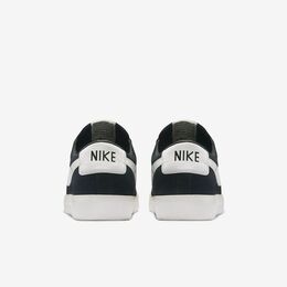 Nike: Чёрные кроссовки  SB Blazer Low GT