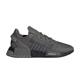 Adidas: Чёрные кроссовки  NMD_R1 V2