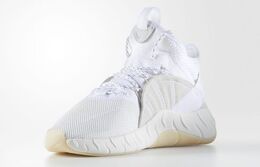 Adidas: Белые кроссовки  Tubular