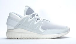 Adidas: Белые кроссовки  Tubular