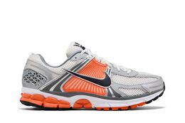 Nike: Оранжевые кроссовки  Air Zoom